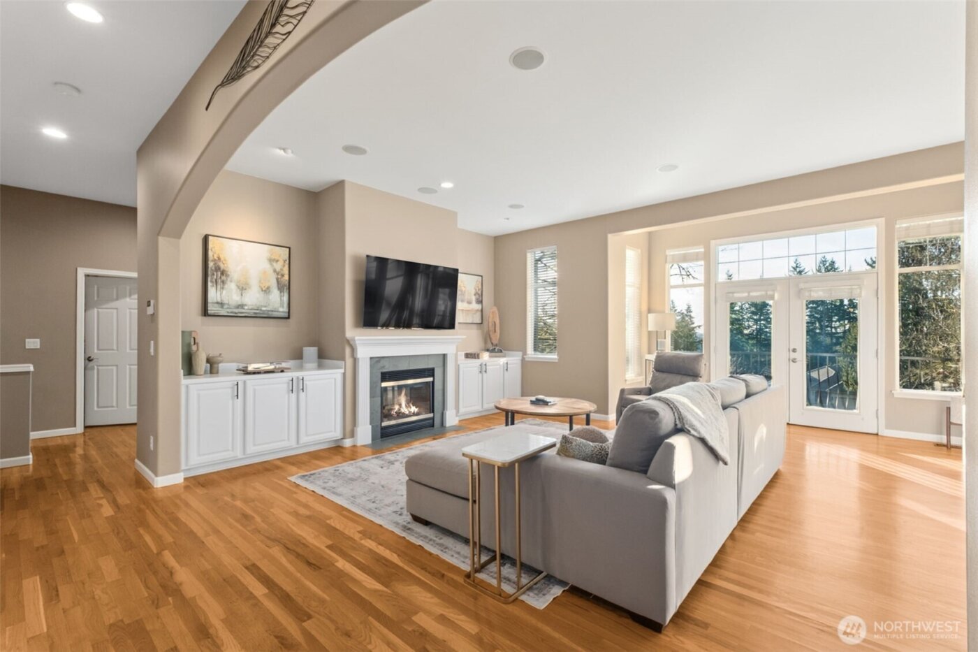 25913 SE 159 Street , Issaquah, WA 98027-8250