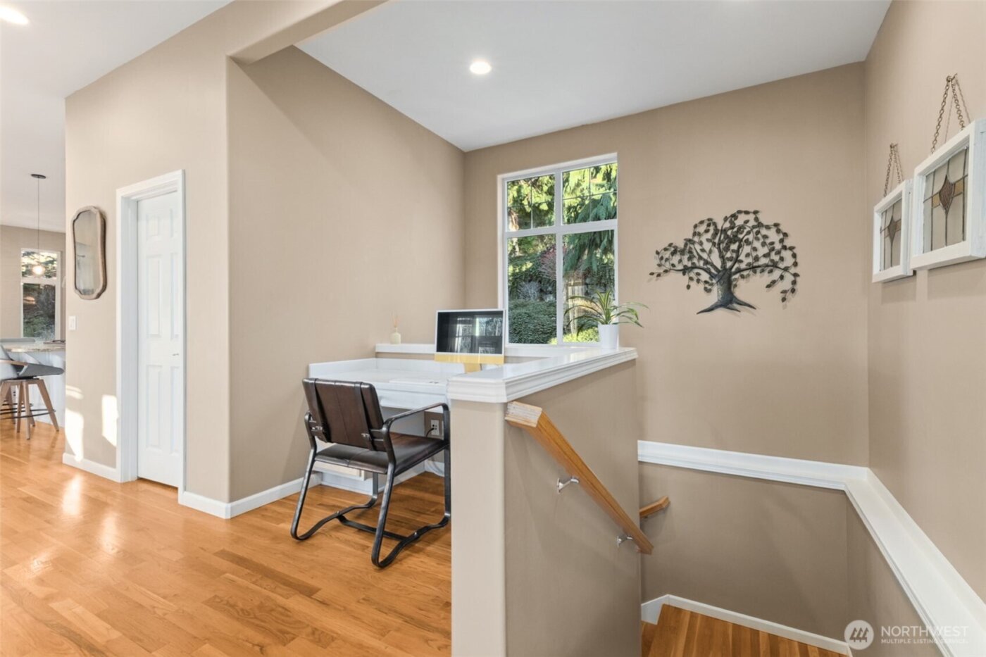 25913 SE 159 Street , Issaquah, WA 98027-8250