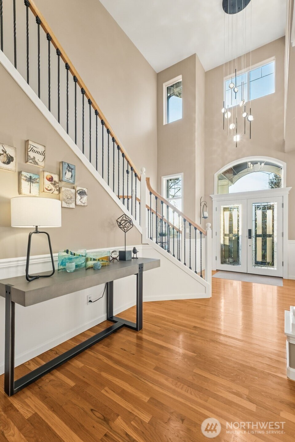 25913 SE 159 Street , Issaquah, WA 98027-8250