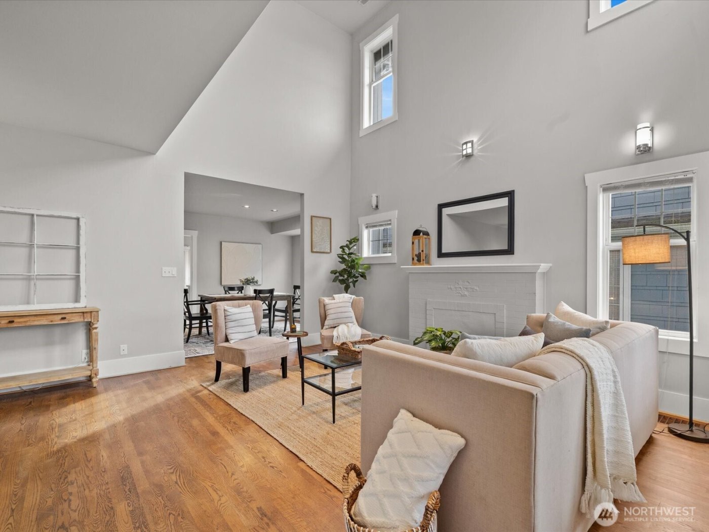 7532 9th Avenue NE, Seattle, WA 98115