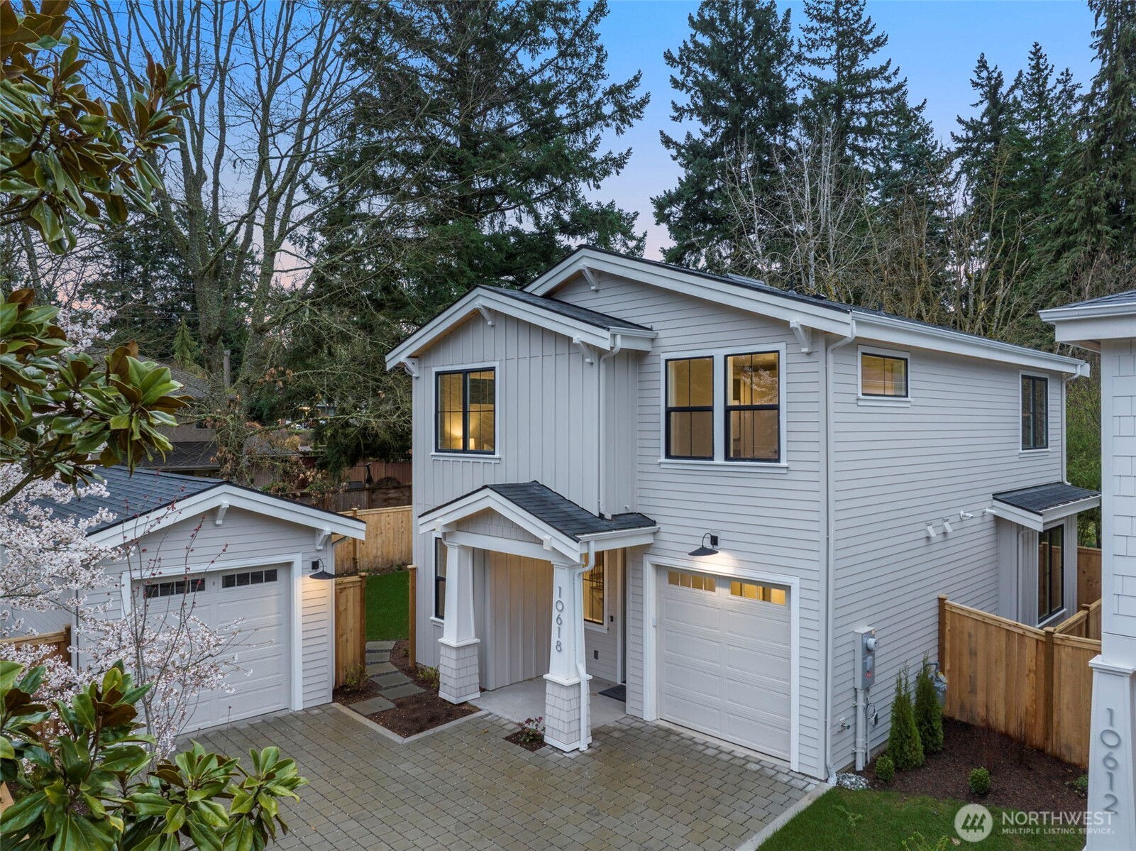 10618 NE 54th Lane , Kirkland, WA 98033