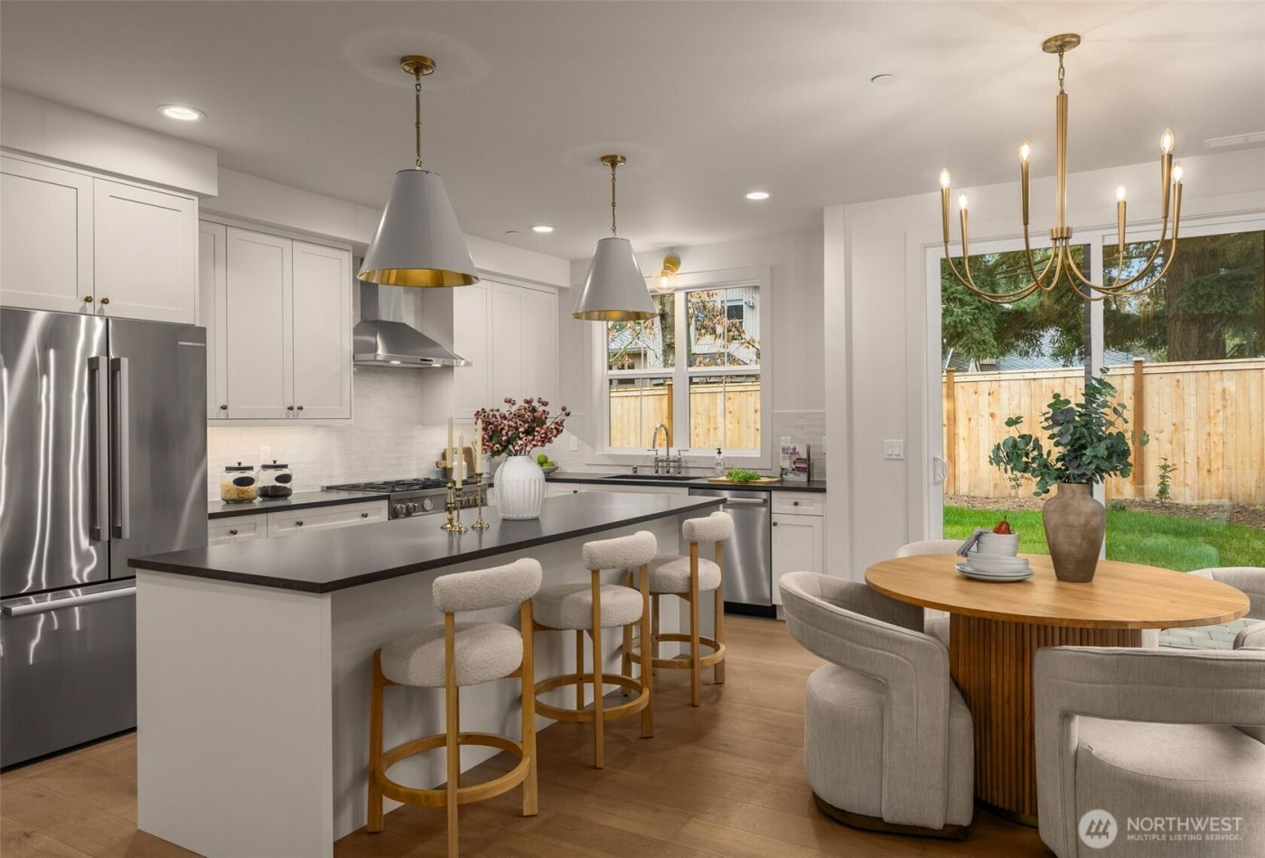 10618 NE 54th Lane , Kirkland, WA 98033