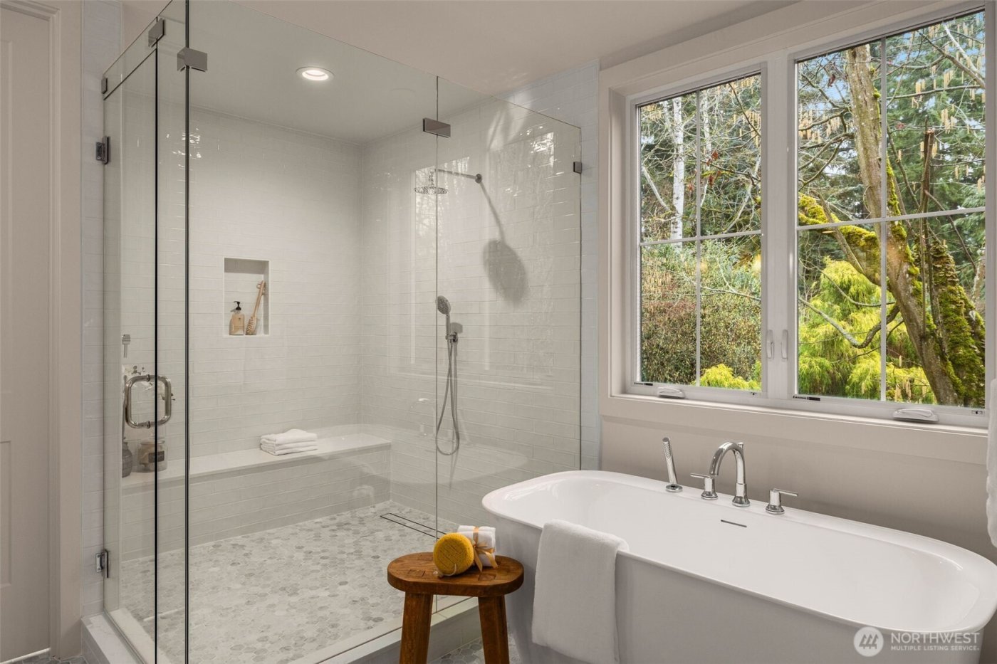 10618 NE 54th Lane , Kirkland, WA 98033