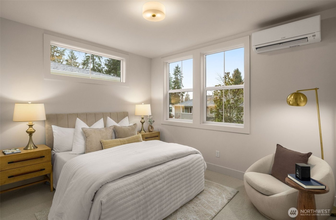 10618 NE 54th Lane , Kirkland, WA 98033