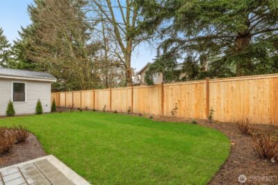 10618 NE 54th Lane , Kirkland, WA 98033 - Photo 32