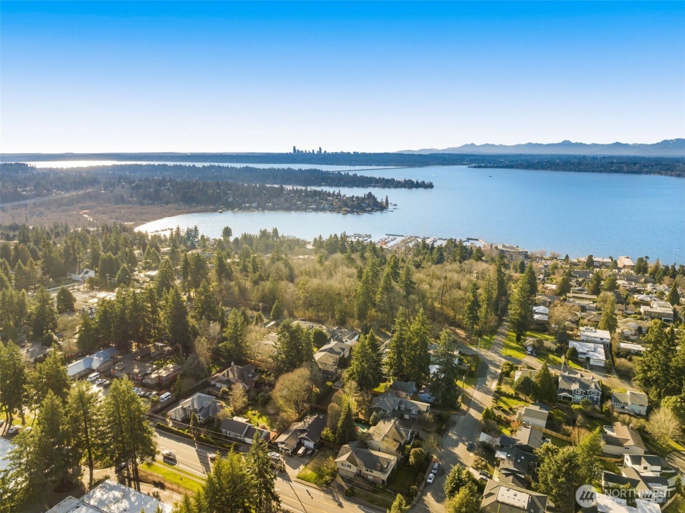 10618 NE 54th Lane , Kirkland, WA 98033
