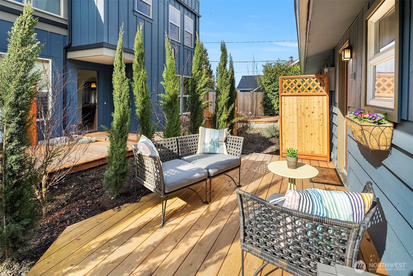 5035 25th Avenue SW, Seattle, WA 98106