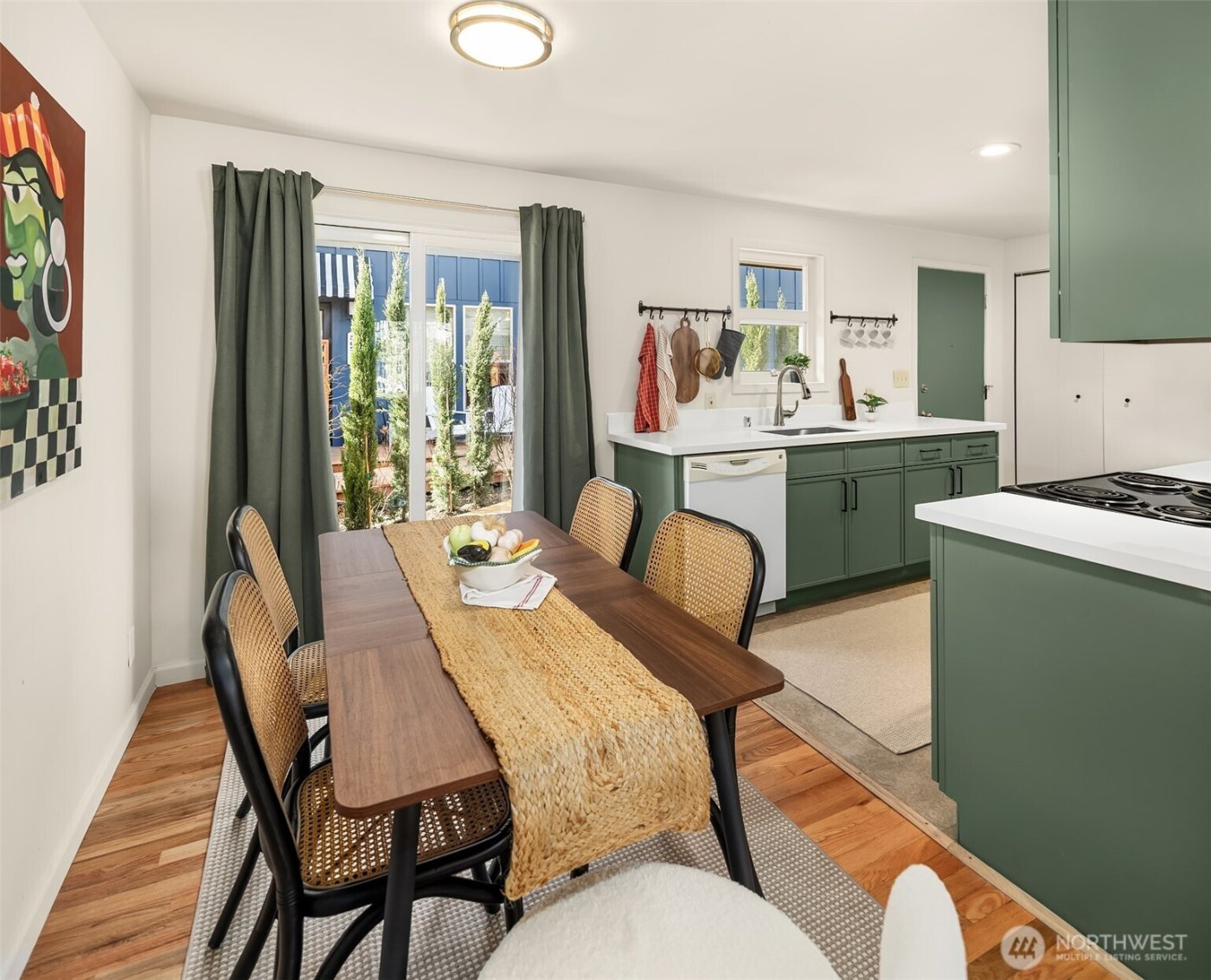 5035 25th Avenue SW, Seattle, WA 98106