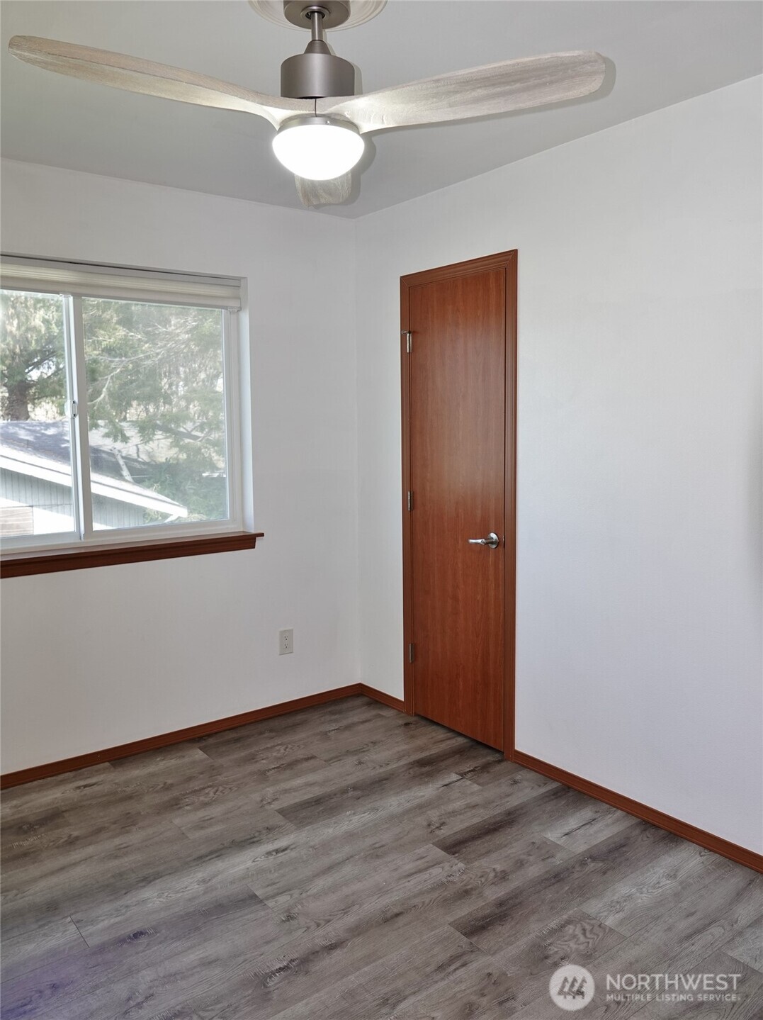 500 Chenois Avenue NE, Ocean Shores, WA 98569