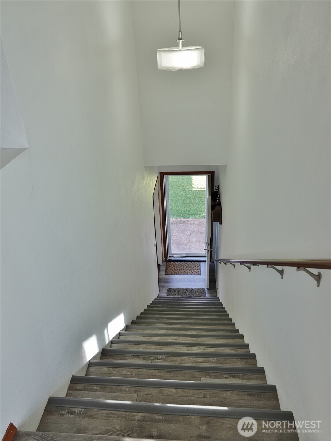 500 Chenois Avenue NE, Ocean Shores, WA 98569