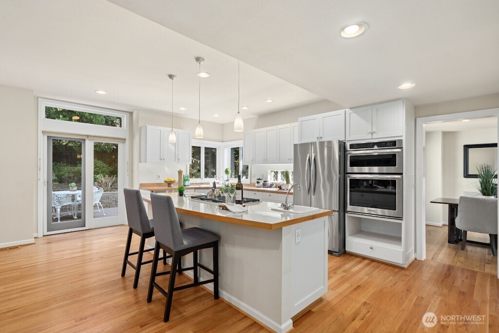 5720 59th Avenue NE, Seattle, WA 98105-2028