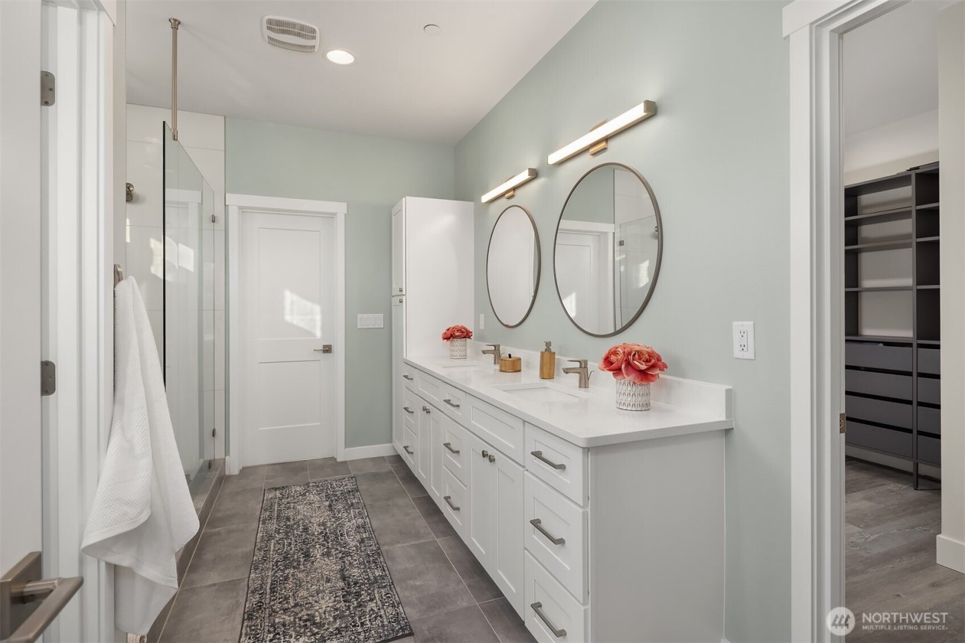 10210 428th Avenue SE, North Bend, WA 98045-9498