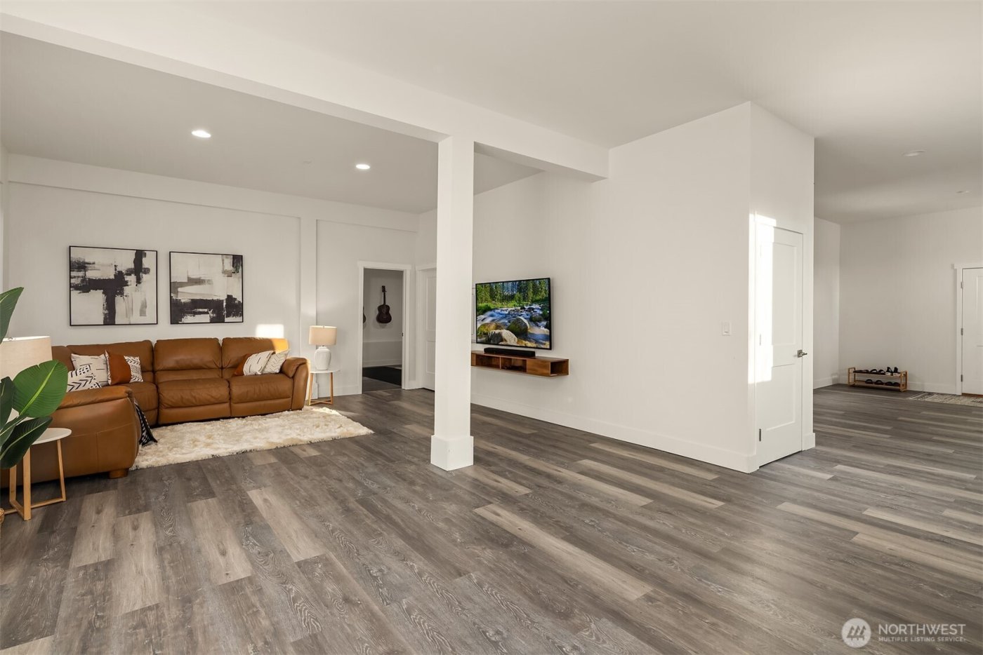 10210 428th Avenue SE, North Bend, WA 98045-9498