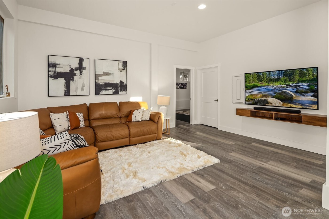 10210 428th Avenue SE, North Bend, WA 98045-9498