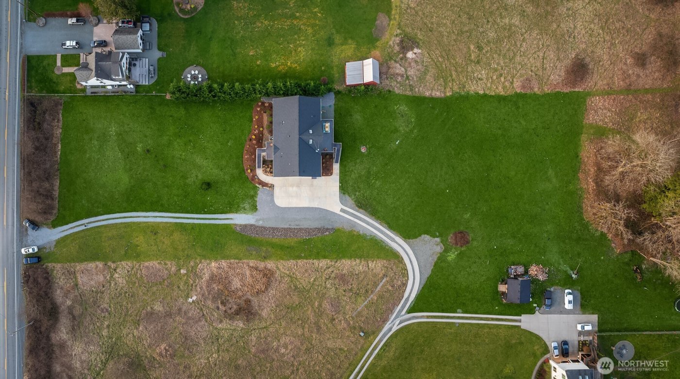 10210 428th Avenue SE, North Bend, WA 98045-9498