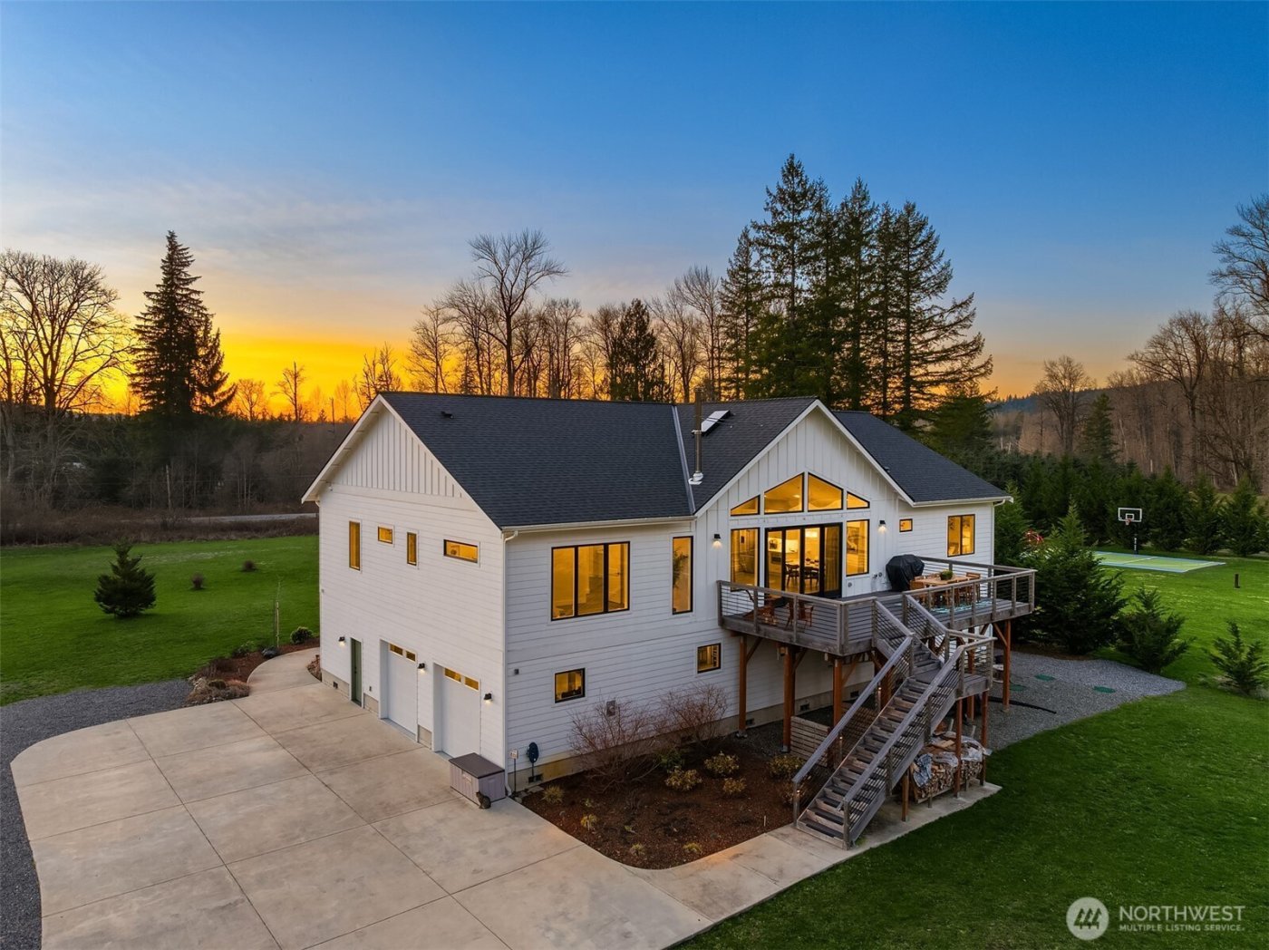 10210 428th Avenue SE, North Bend, WA 98045-9498