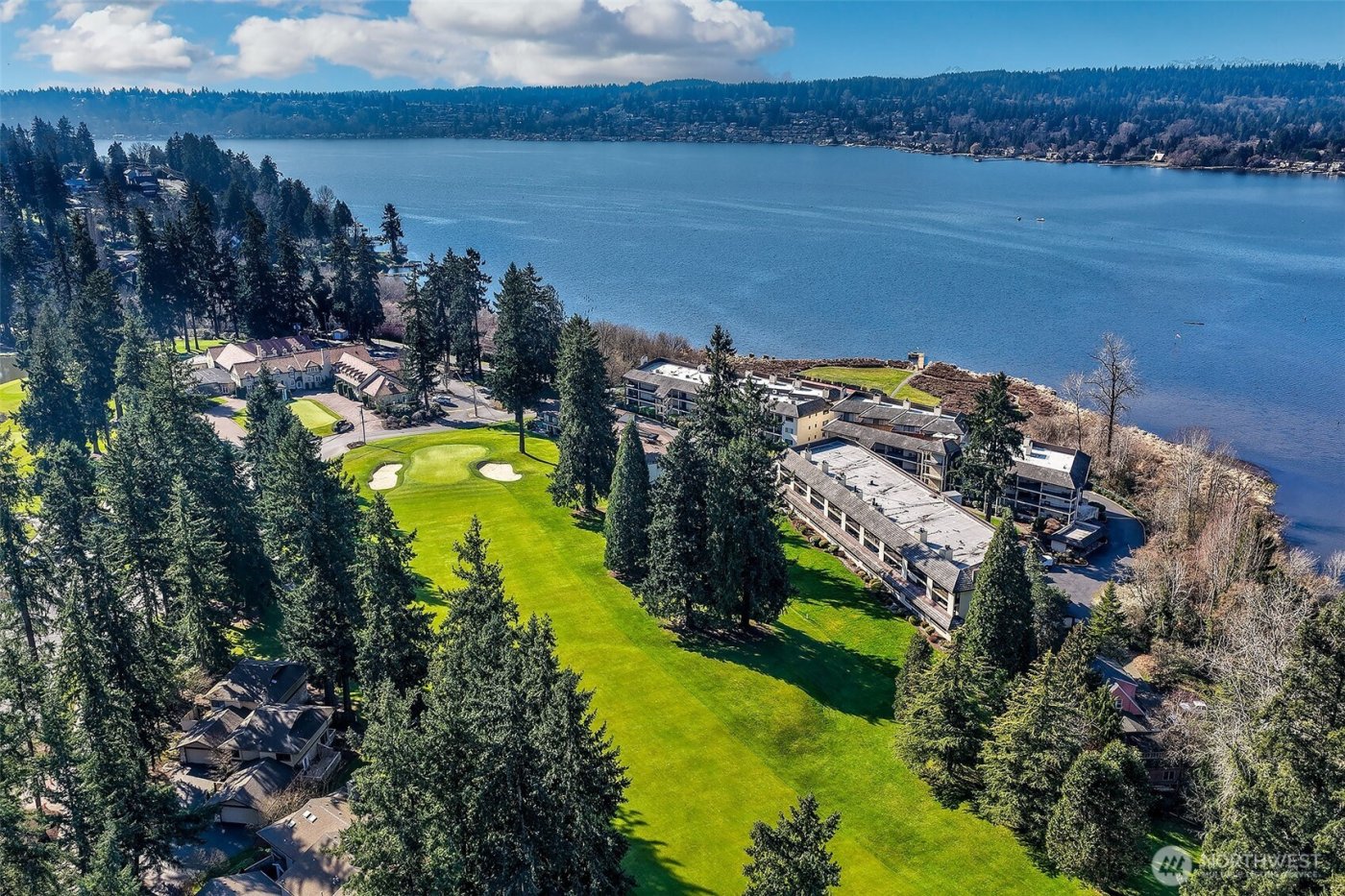 16929 Inglewood Road NE #C305, Kenmore, WA 98028