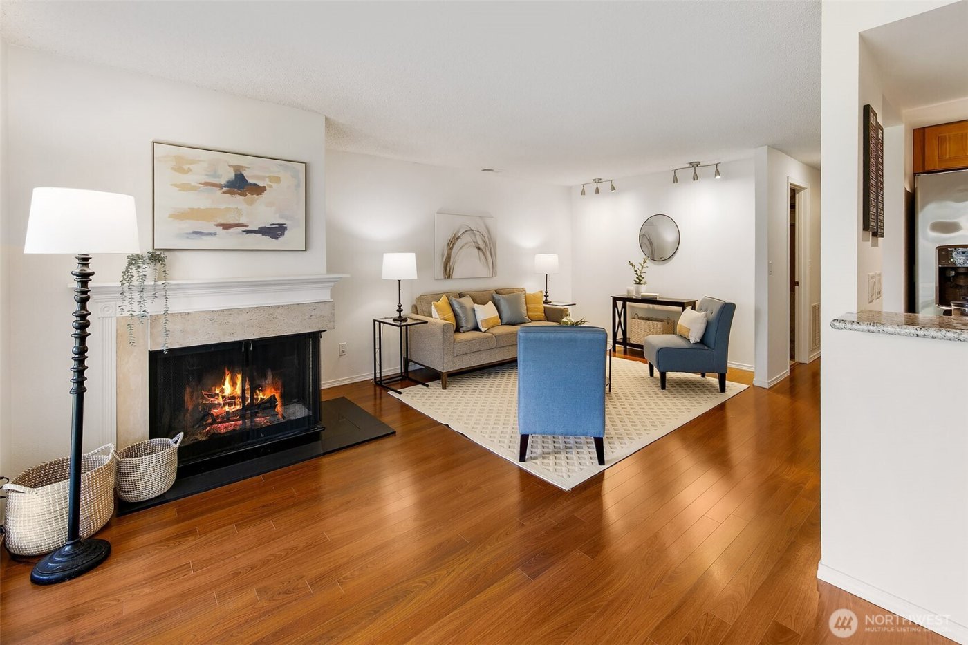 16929 Inglewood Road NE #C305, Kenmore, WA 98028