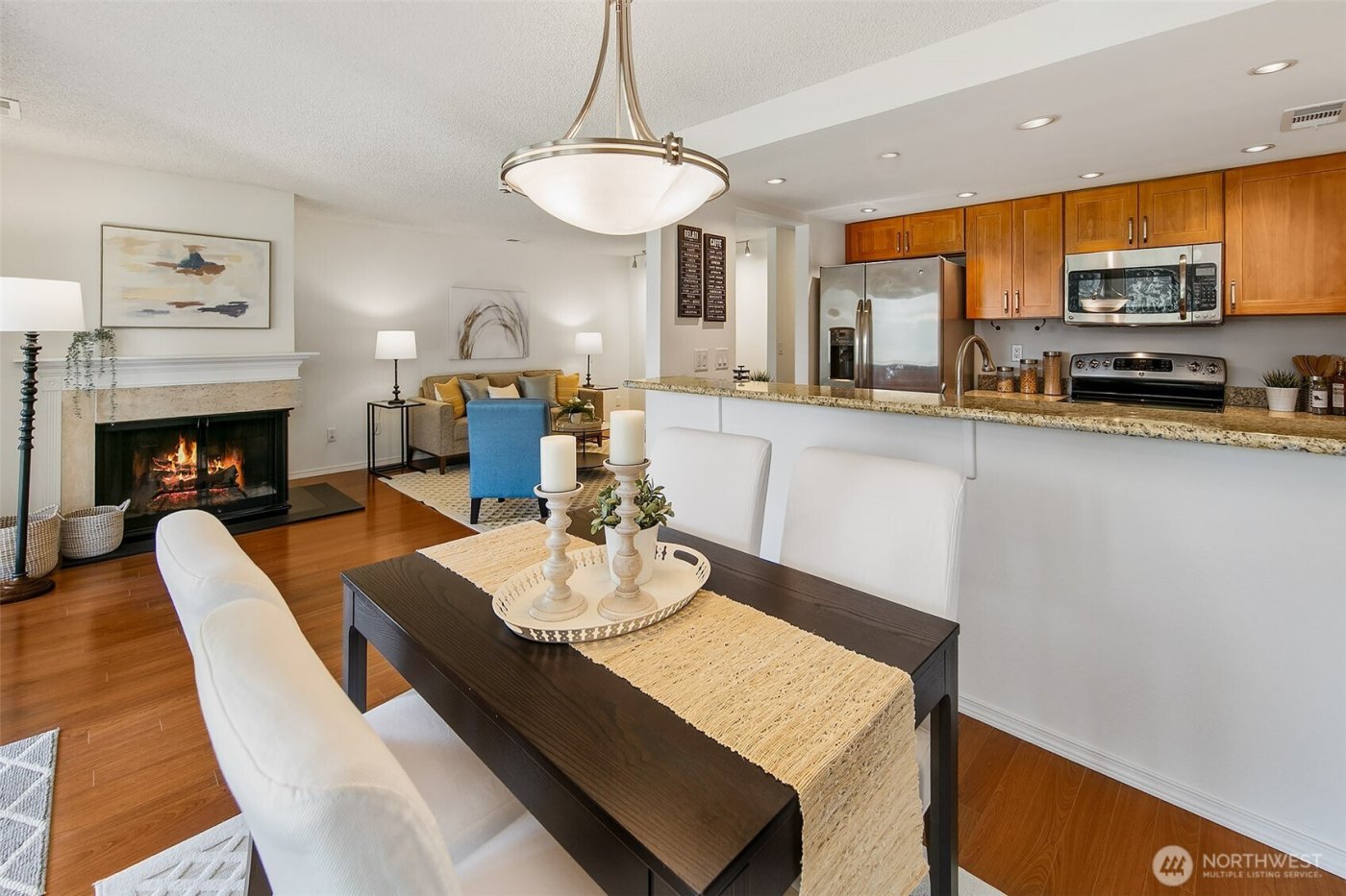 16929 Inglewood Road NE #C305, Kenmore, WA 98028