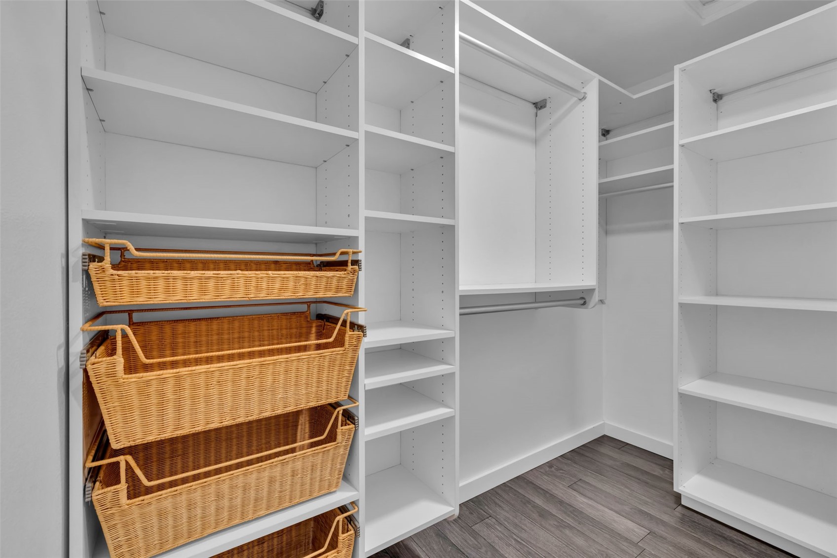 2210 Tolmie AVE #C1, Dupont, WA 98327