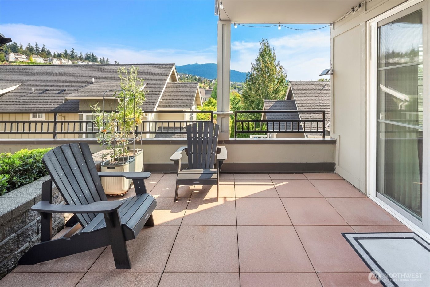 1840 25th Avenue NE #202, Issaquah, WA 98029
