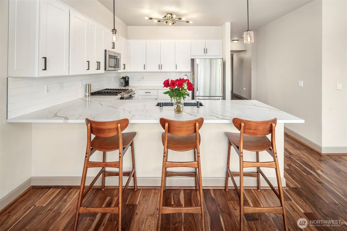 1840 25th Avenue NE #202, Issaquah, WA 98029