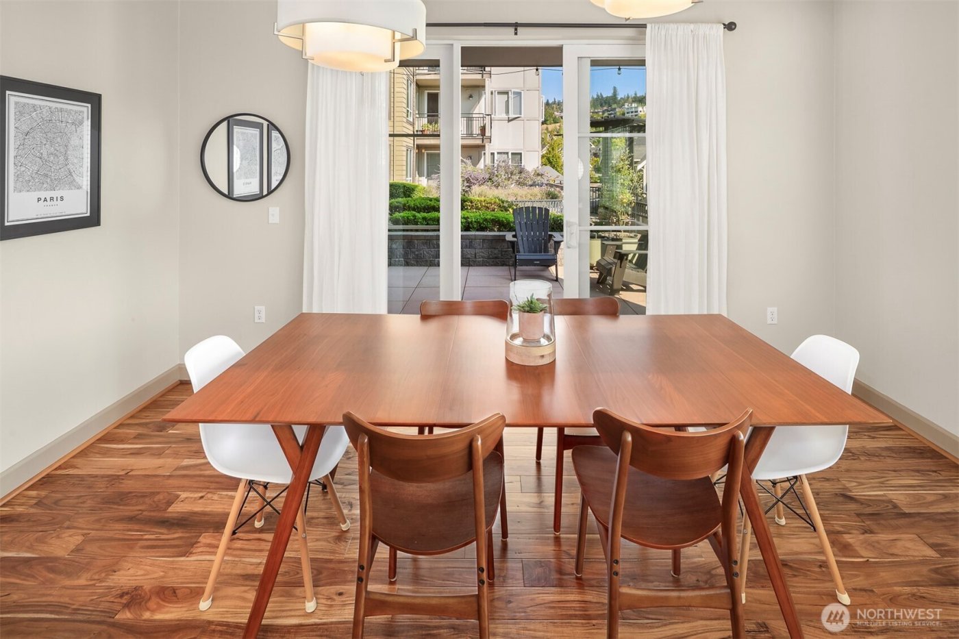 1840 25th Avenue NE #202, Issaquah, WA 98029