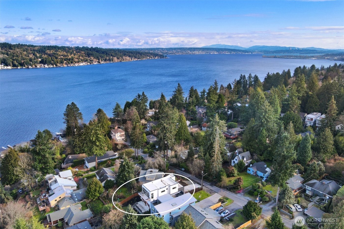 4224 NE 124th Street , Seattle, WA 98125