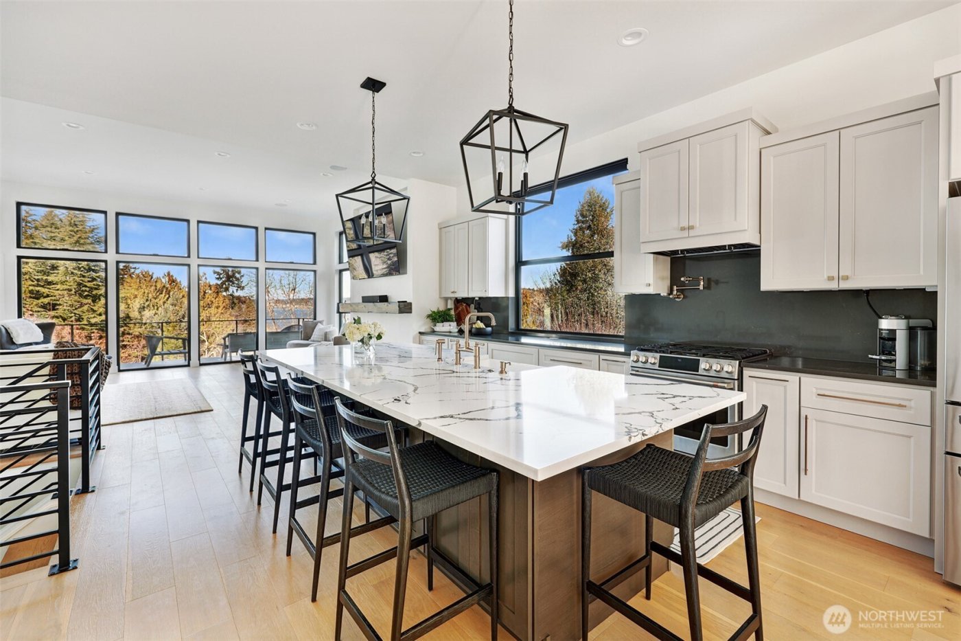 4224 NE 124th Street , Seattle, WA 98125