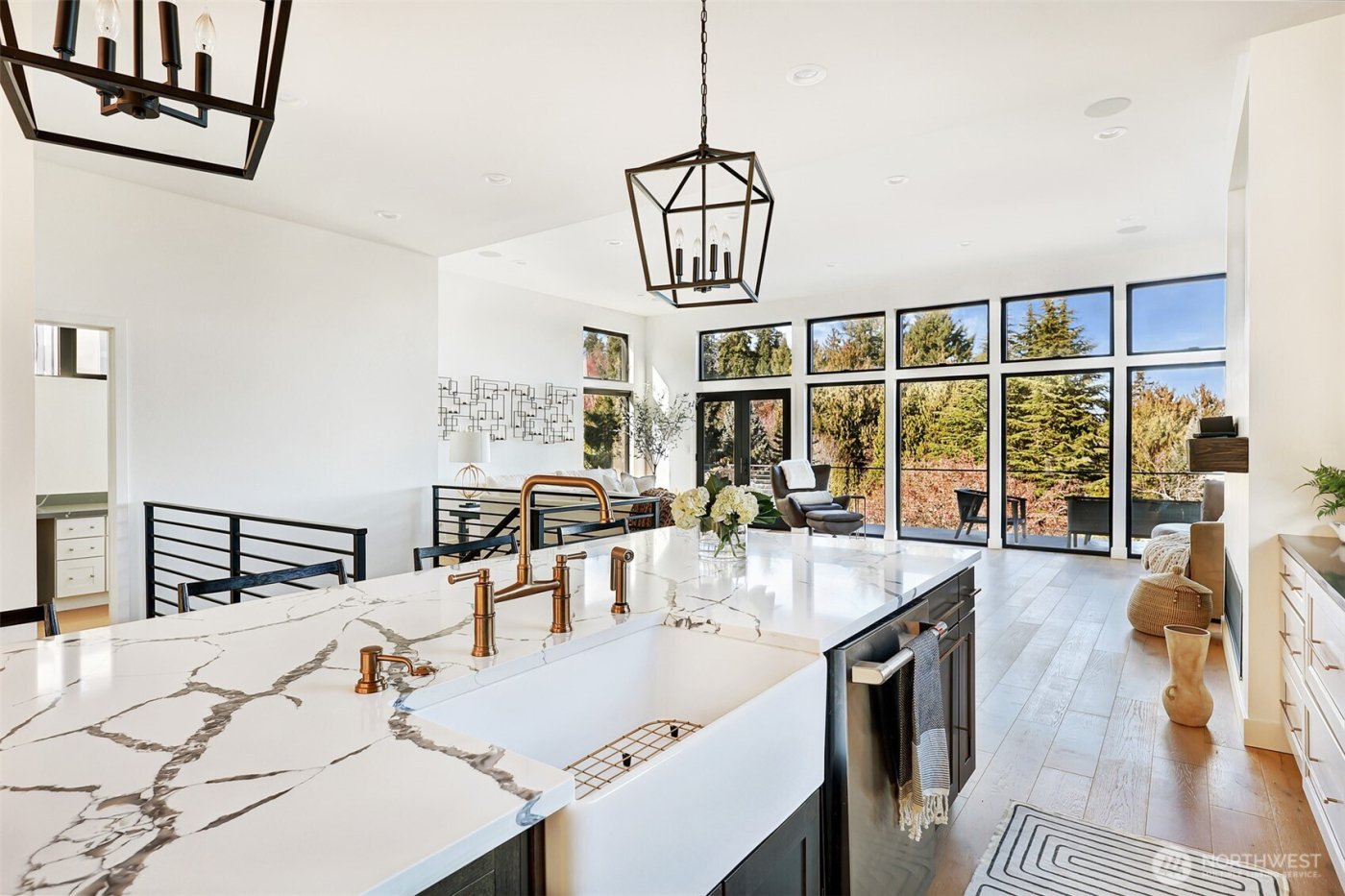 4224 NE 124th Street , Seattle, WA 98125