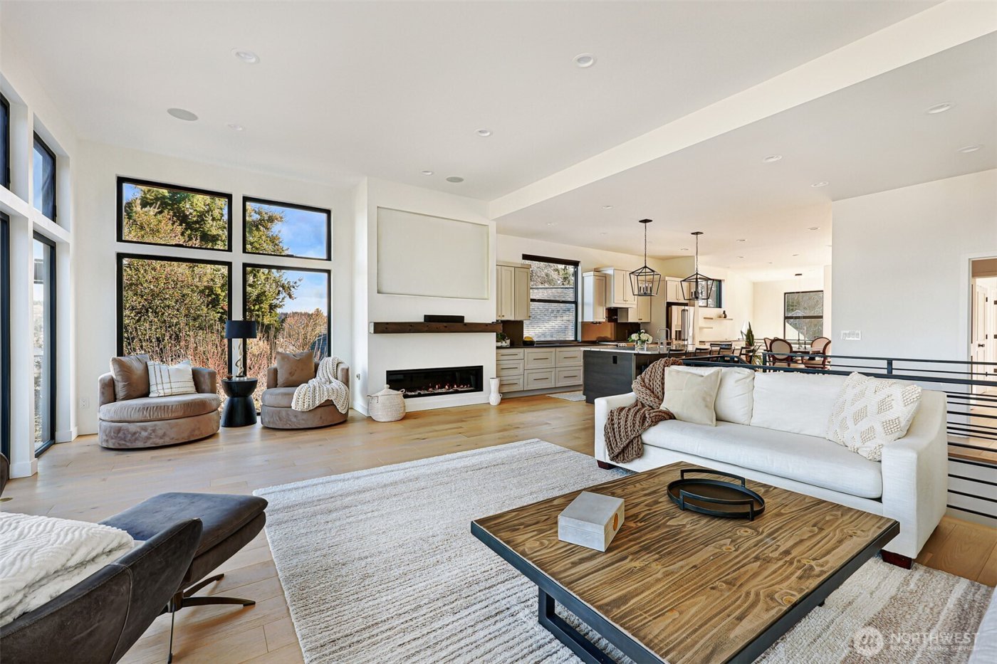 4224 NE 124th Street , Seattle, WA 98125