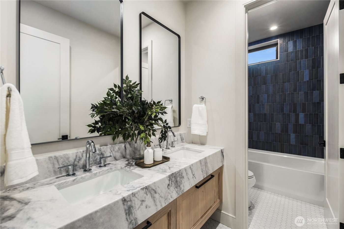 7116 NE 119th pl , Kirkland, WA 98034