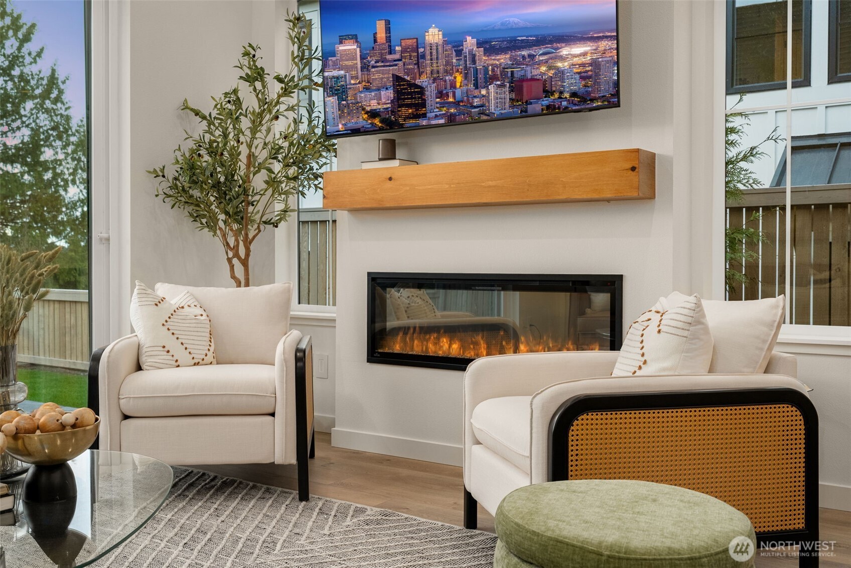 1860 1st Street , Kirkland, WA 98033