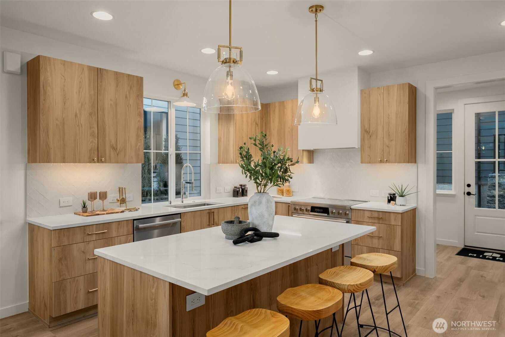 1860 1st Street , Kirkland, WA 98033