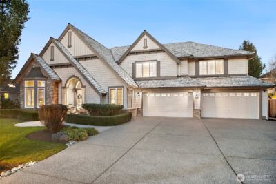 2302 277th Avenue SE, Sammamish, WA 98075