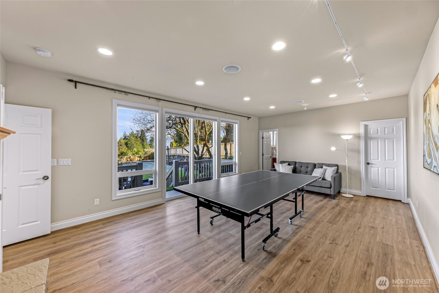 2302 277th Avenue SE, Sammamish, WA 98075