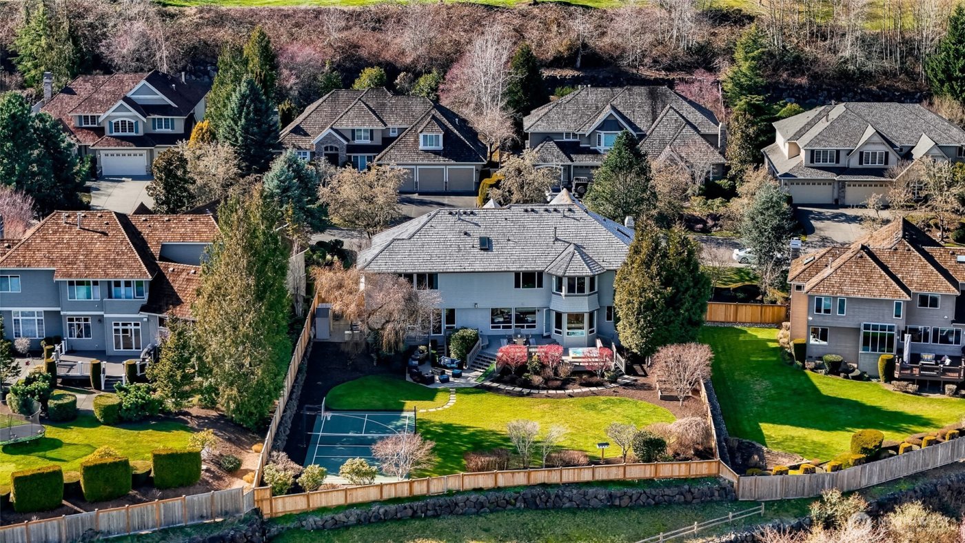 2302 277th Avenue SE, Sammamish, WA 98075