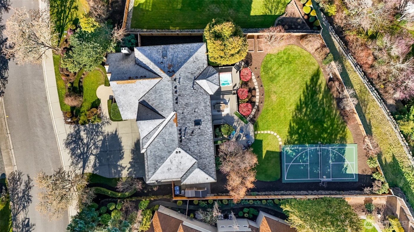 2302 277th Avenue SE, Sammamish, WA 98075