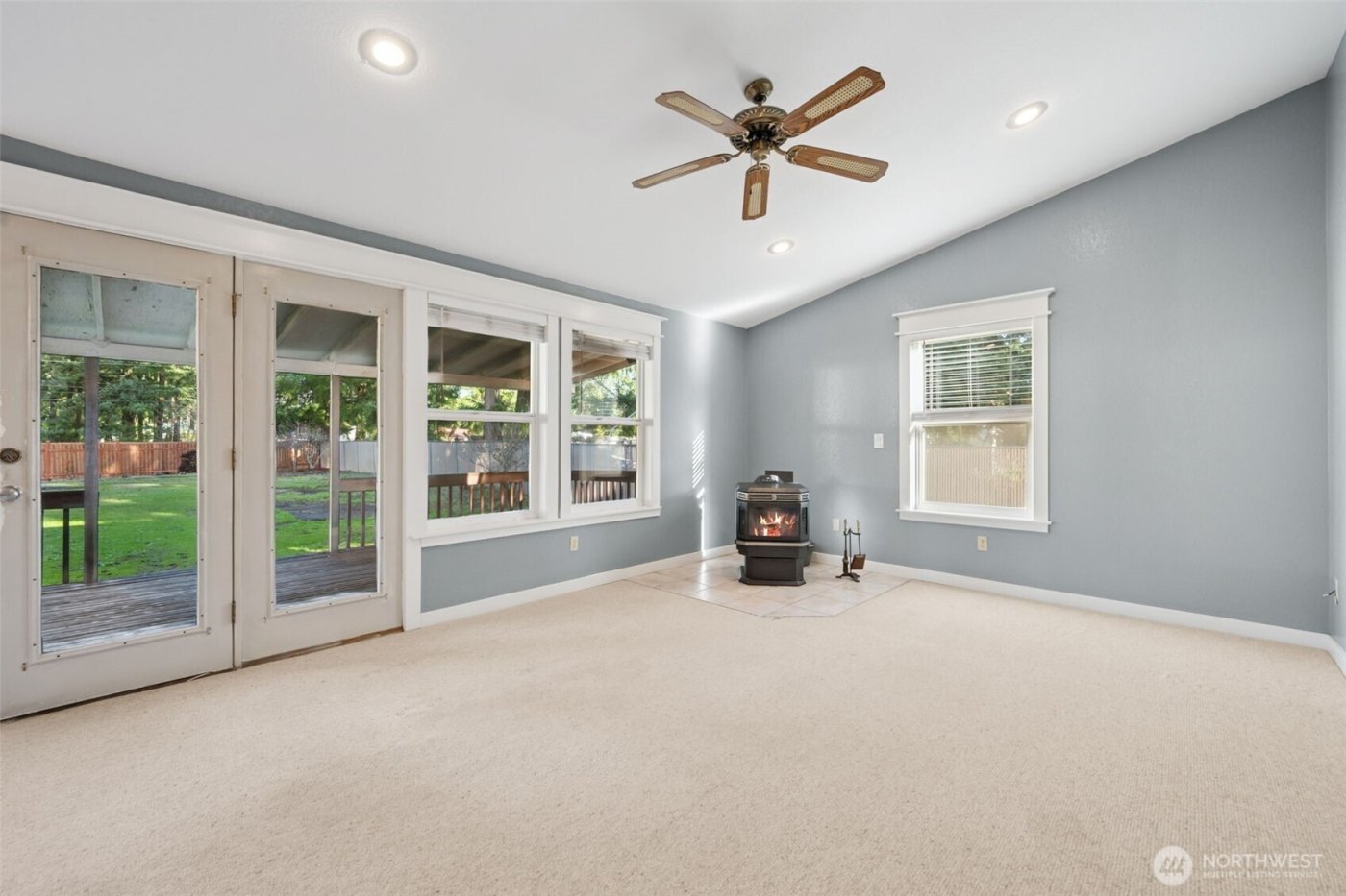 26102 49th Avenue Ct E, Spanaway, WA 98387