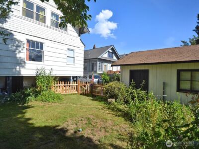 7039 24th Avenue NW, Seattle, WA 98117 - Photo 5