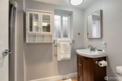 403 Ferndale Avenue NE, Renton, WA 98056 - Photo 23