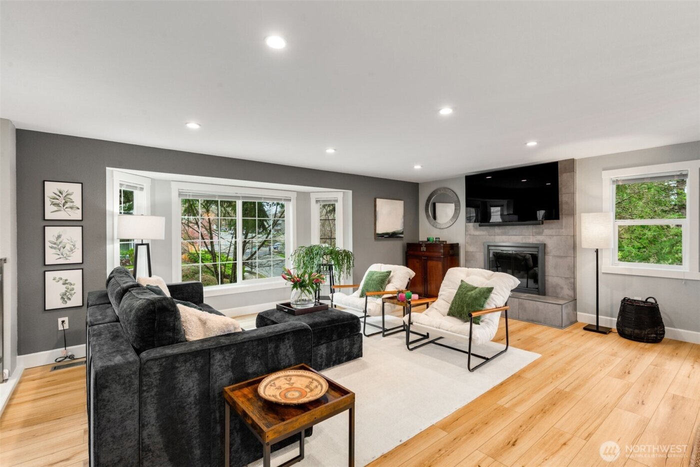 403 Ferndale Avenue NE, Renton, WA 98056