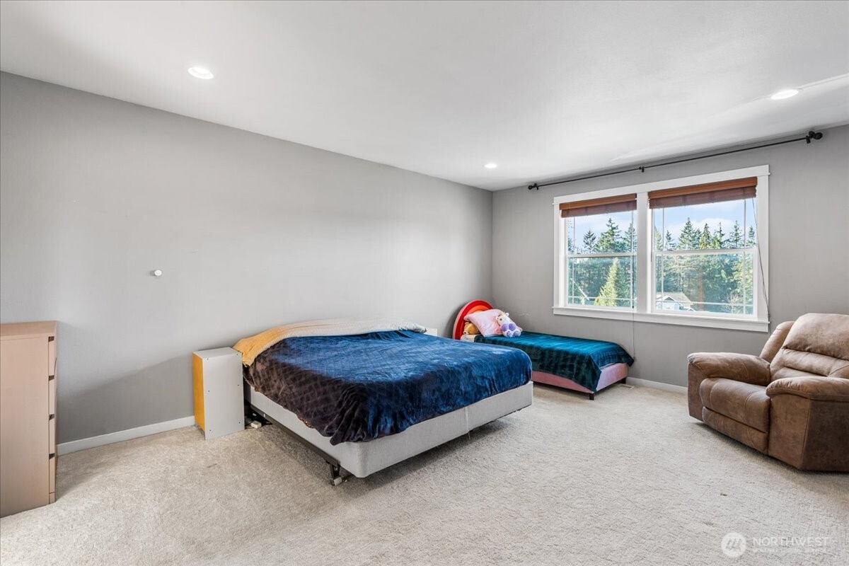 9723 Phillips Road SE, Port Orchard, WA 98367