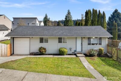 212 10th Street , Snohomish, WA 98290