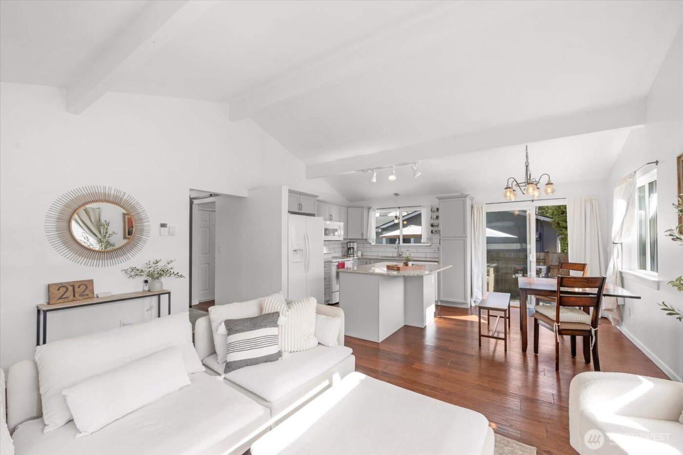 212 10th Street , Snohomish, WA 98290