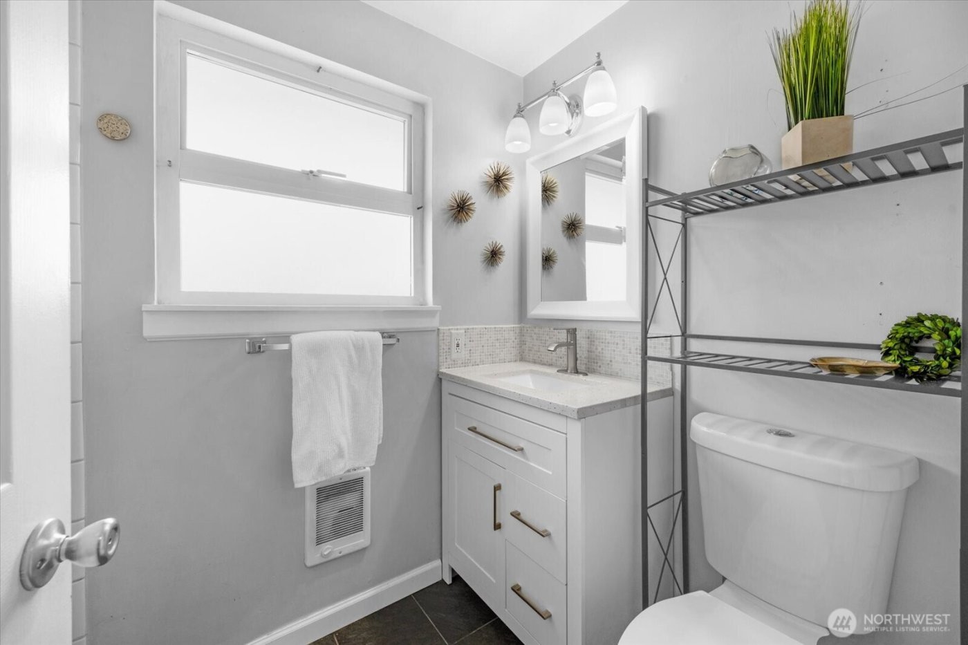 212 10th Street , Snohomish, WA 98290