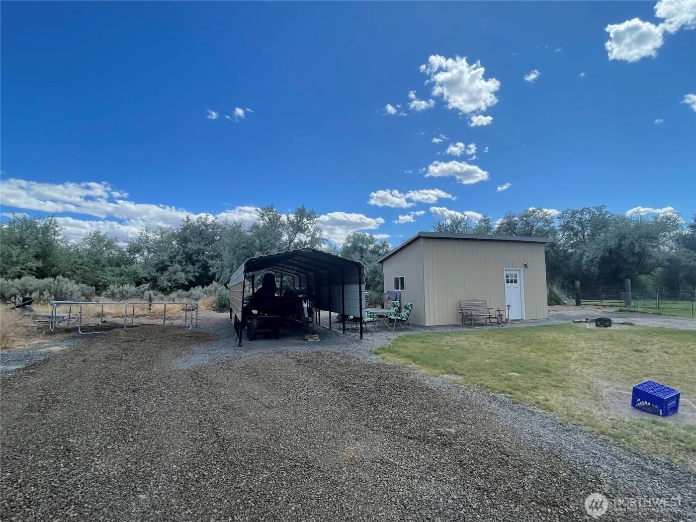 405 E Chelan Street , Coulee City, WA 99115