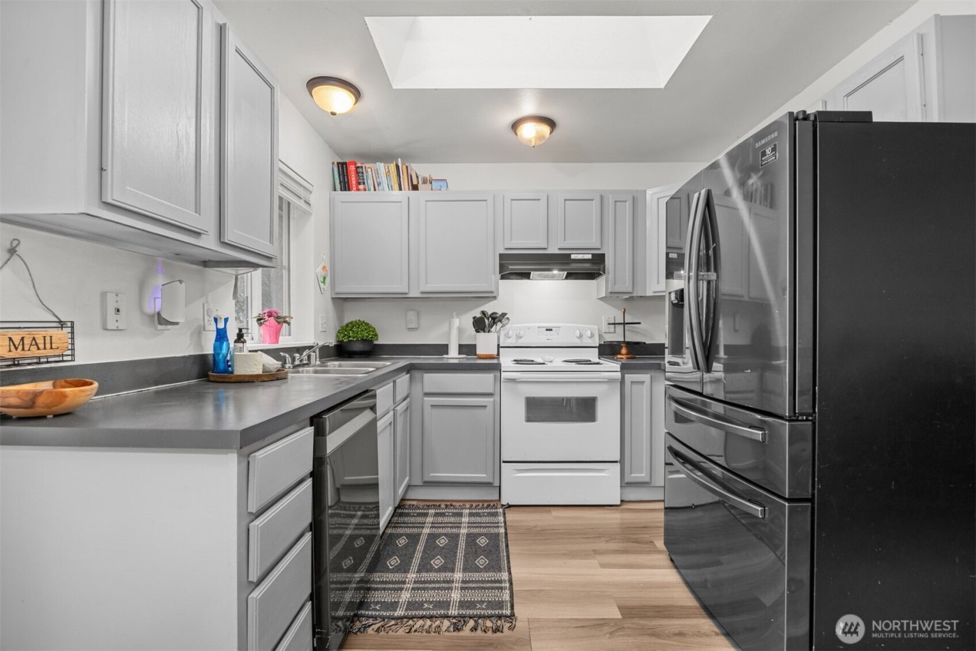 2991 Green Valley Drive , Maple Falls, WA 98266