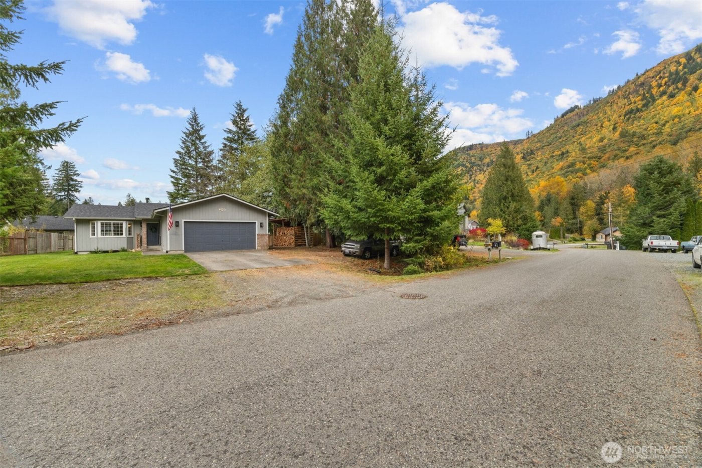 2991 Green Valley Drive , Maple Falls, WA 98266