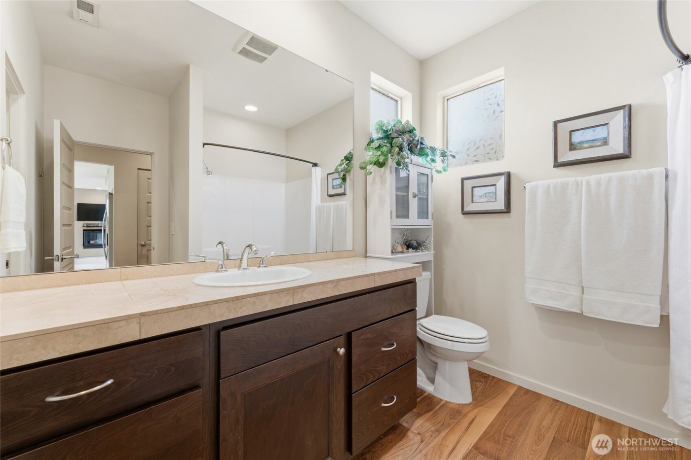 706 Nuthatch Drive , College Place, WA 99324